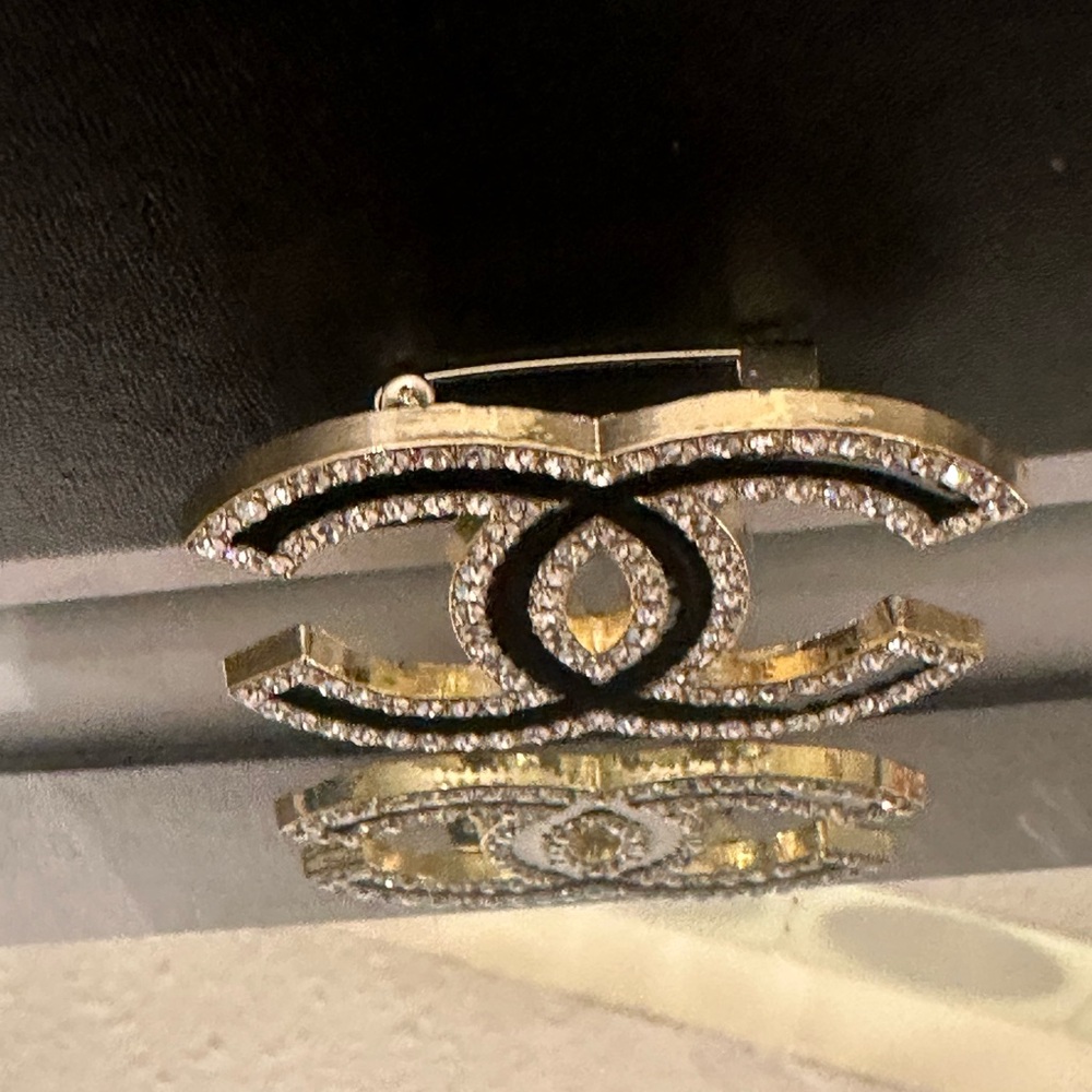CHANEL Black and Silver Crystal Brooch - Picture 7 of 7